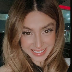 Meet your Posher, Juliana